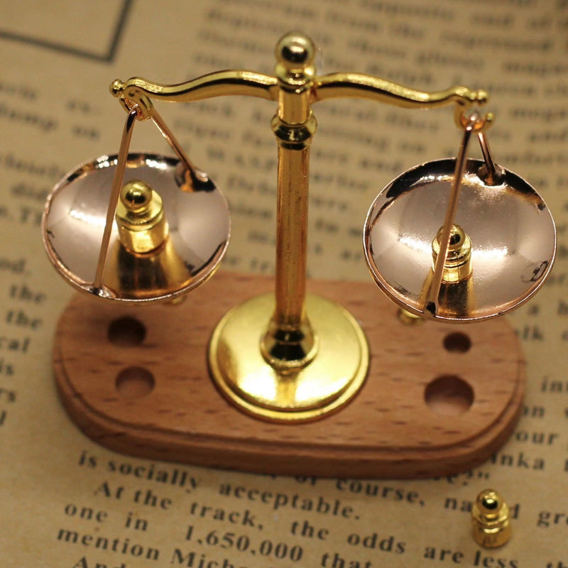 1/12 Miniature Model Dollhouse Accessory Toy Scales of Justice Mini Balance Toy_4