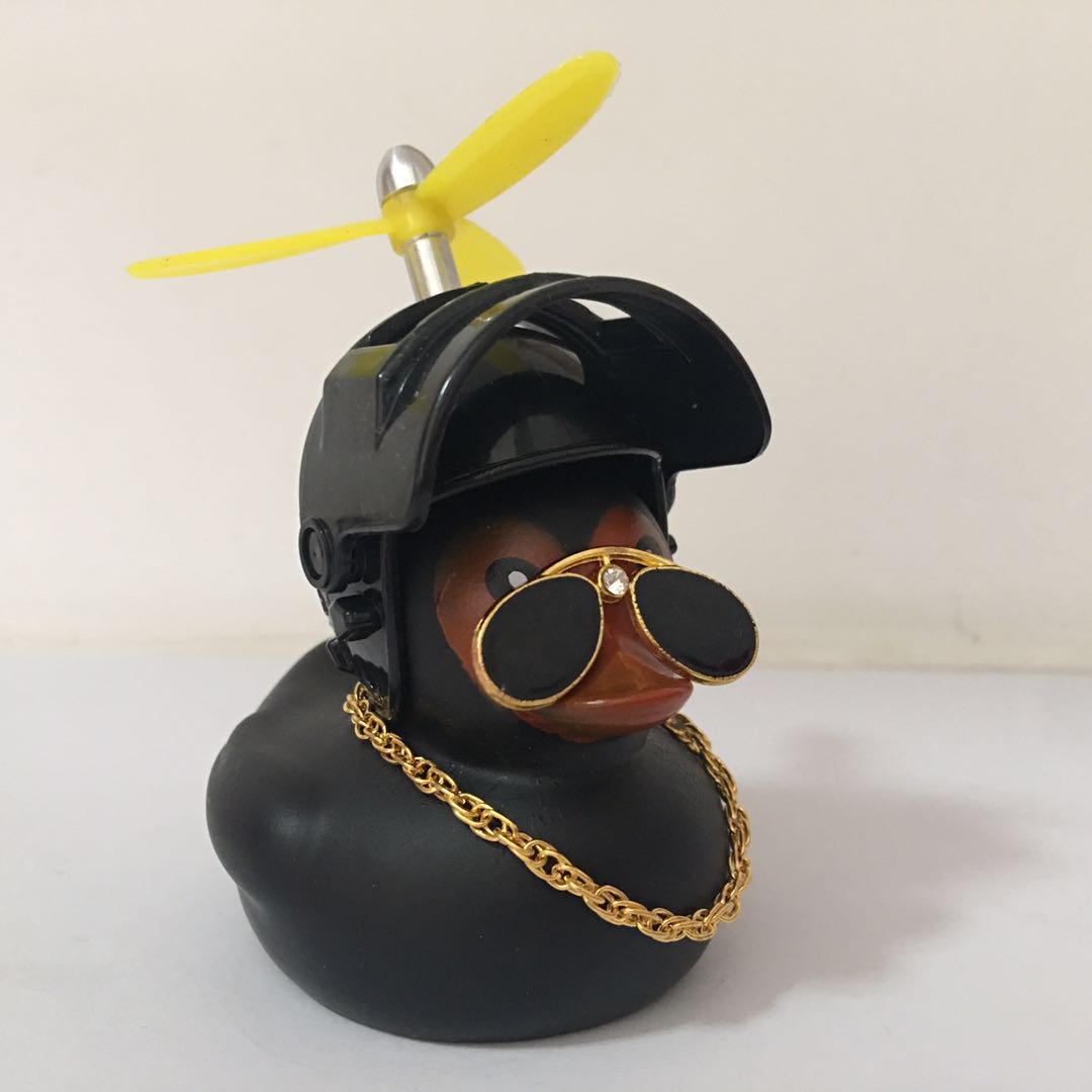 Small Rubber Black Duck Glasses Necklace Interior Ornament Cute Dcoration Accessories for A Car with Helmet Motorcycle Propeller